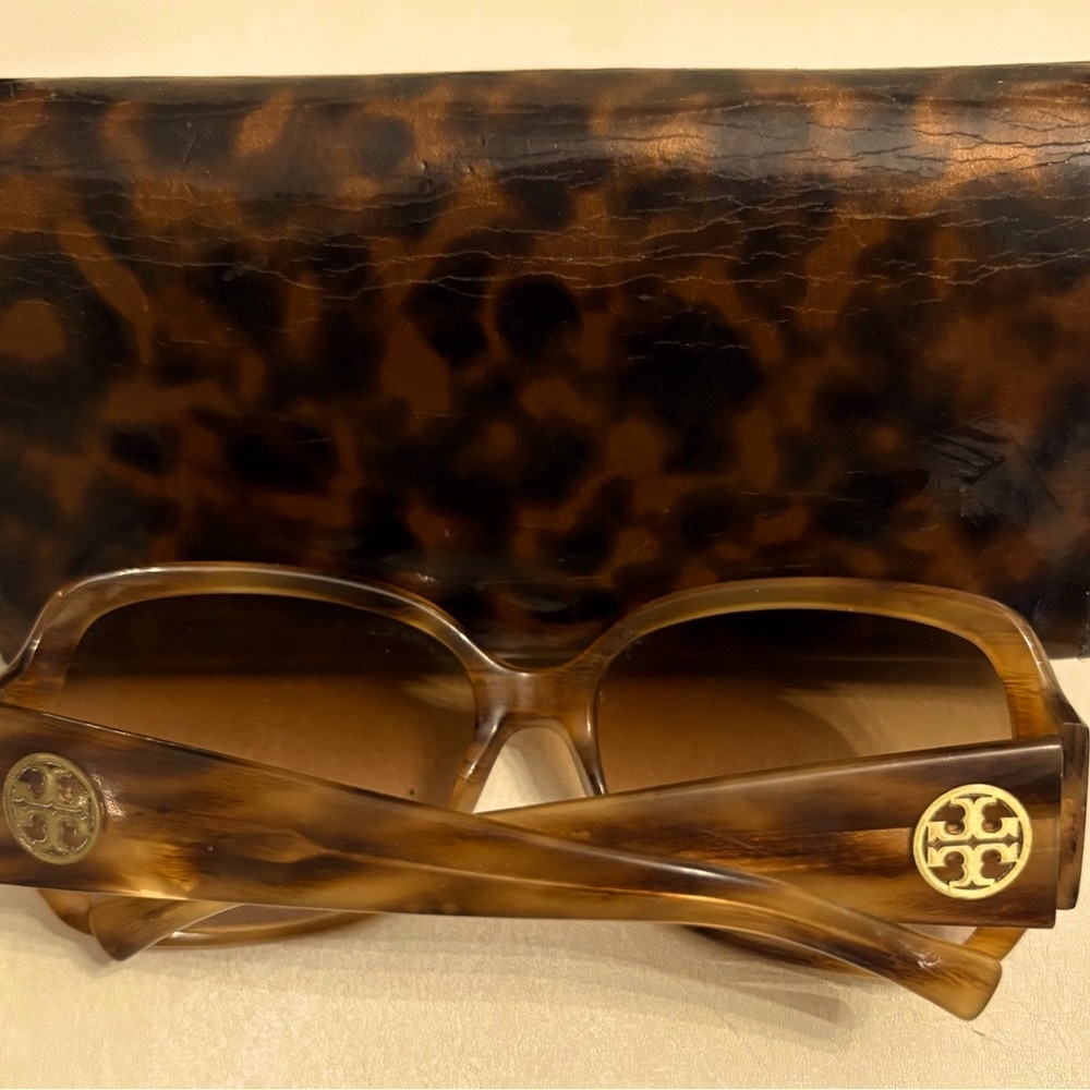 Tory Burch Tortoise Sunglasses with Gold Logo and case